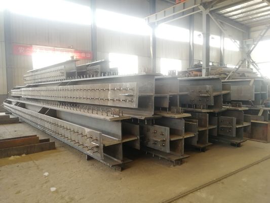 Alkyd / Epoxy Painted / Galvanized Steel Structure Members GB UB استانداردهای ASTM