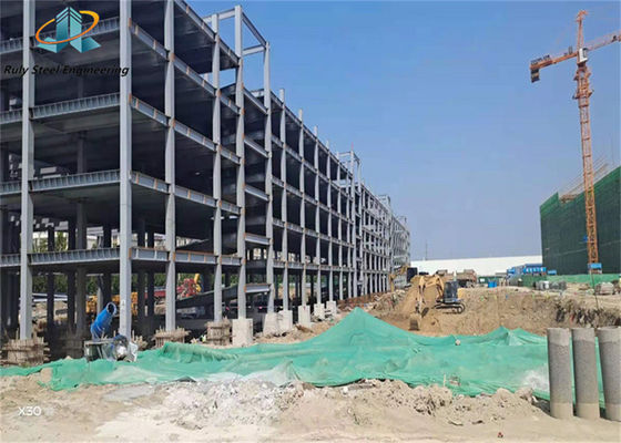 توليد Qingdao حرفه اي طراحي سفارشي ساختاري فولادي کارگاه کارخانه پيش ساخته شده