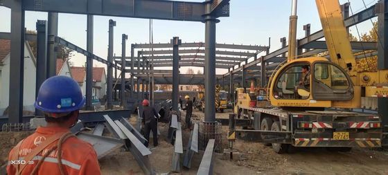 ساختمان پیش ساخته استیل پورتال فریم با H-Section Beams و ستون ها