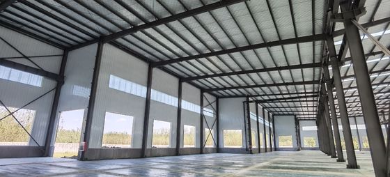 ساختمان ساختمانی فولادی پیش ساخته شده سفارشی با گودام گواهینامه CE / ISO / SGS