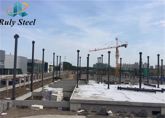 ساختمان ساختمانی فولادی پیش ساخته شده سفارشی با گودام گواهینامه CE / ISO / SGS
