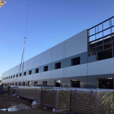 کارگاه انبار ساختمان فولادی پیش‌ساخته Q235B Q355B ASTM A36